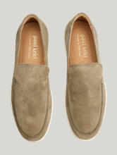 Image sur Loafers en daim