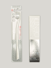 Bild von Swissdent feat. Maison Mollerus Travel Set